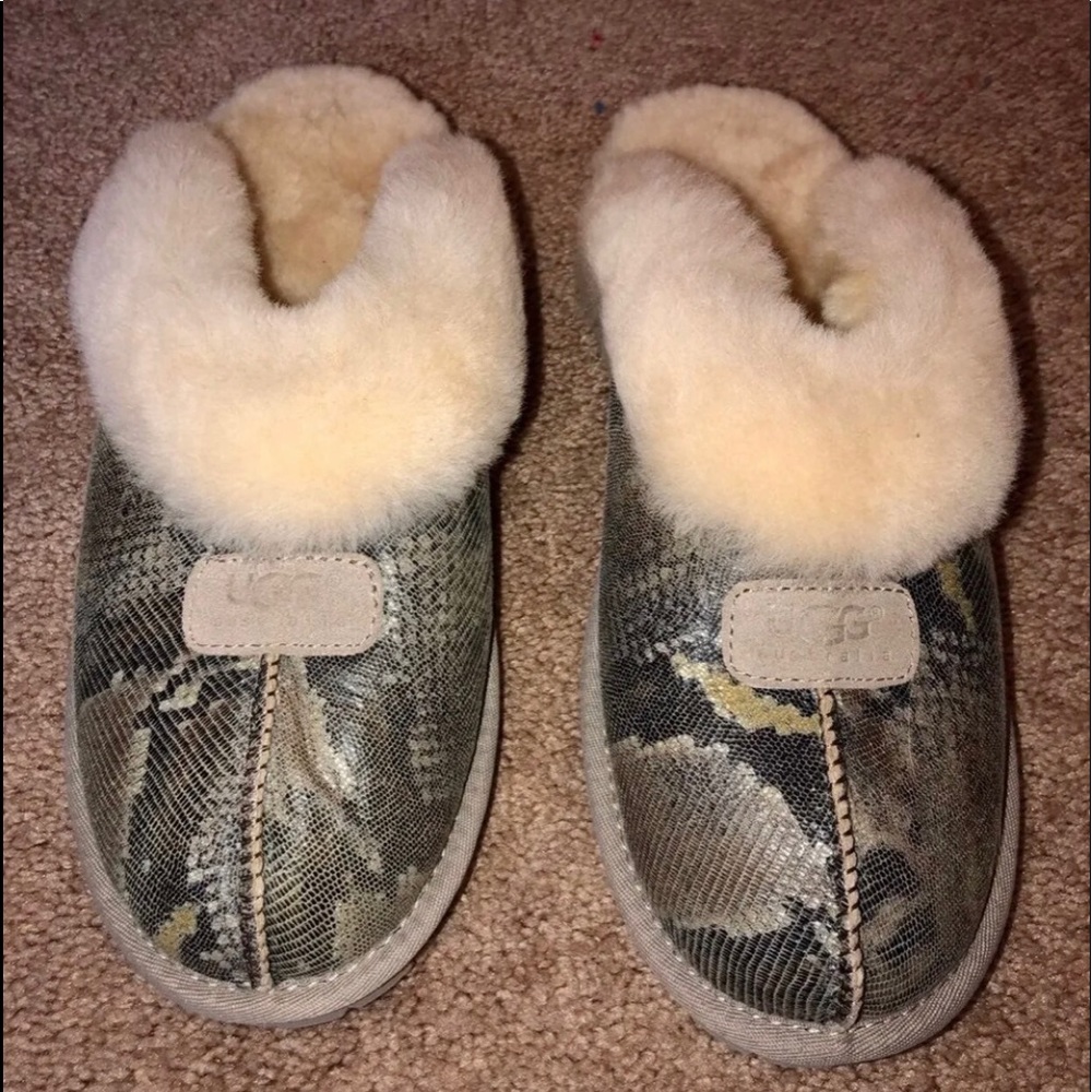 Ugg Size 10 snakeskin